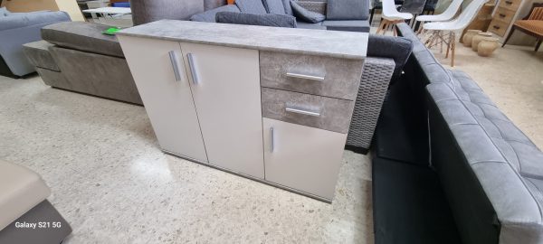 boby comoda mediano color gris y blanco